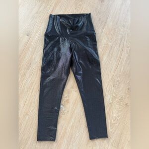 Emily Hsu Designs - High Waisted Black Shimmer 7/8 Leggings size L